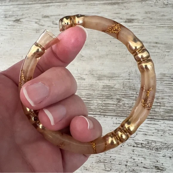 Vintage Gorgeous Elegant Gold, Black, and Green Bangle Sets - Picture 4 of 10